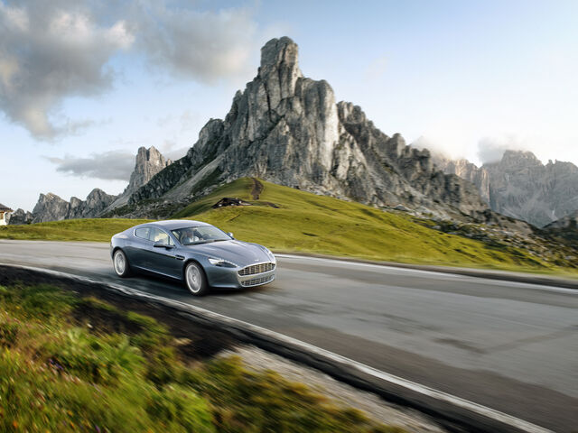 File:02-aston-martin-rapide-production.jpg