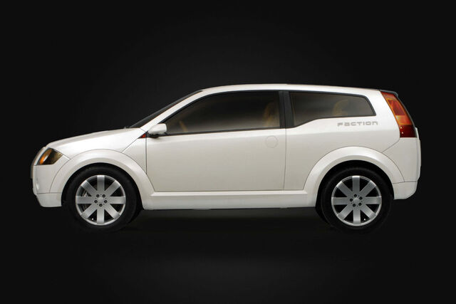 File:2004-Ford-Faction-Concept-Side.jpg