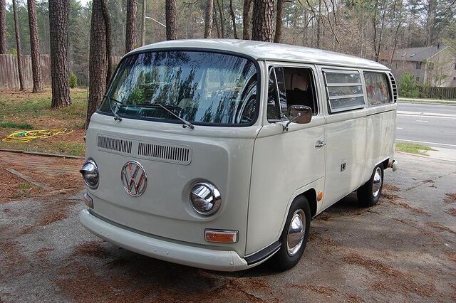 File:Volk bus 1968a.jpg