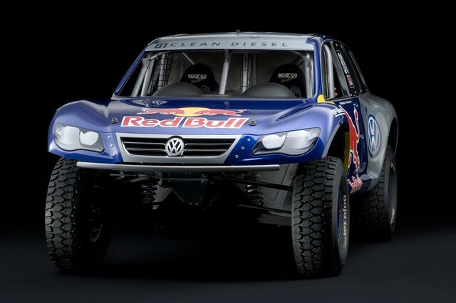 File:Volkswagen-red-bull-baja-race-touareg-tdi-trophy-truck 6.jpg