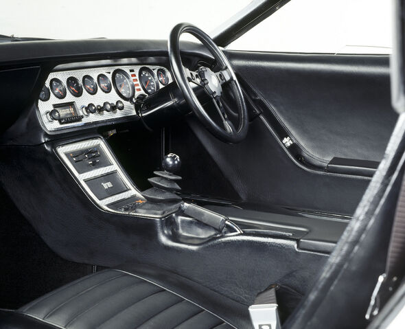 File:Holden-Torana-GTX-R-12.jpg