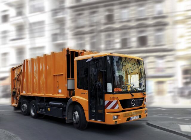 File:Mercedes-benz 8 big.jpg