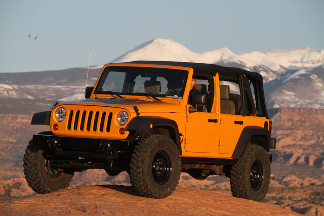 File:07-easter-jeep-safari.jpg