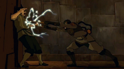 El Teniente electrocuta a Bolin.png