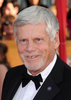 File:Robert Morse.png