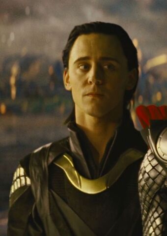 Datei:Loki-loki-thor-2011-24996890-497-700.jpg