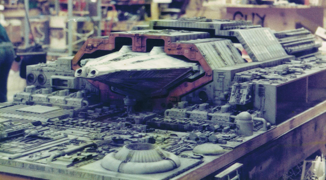 File:Alien-slide-22.png