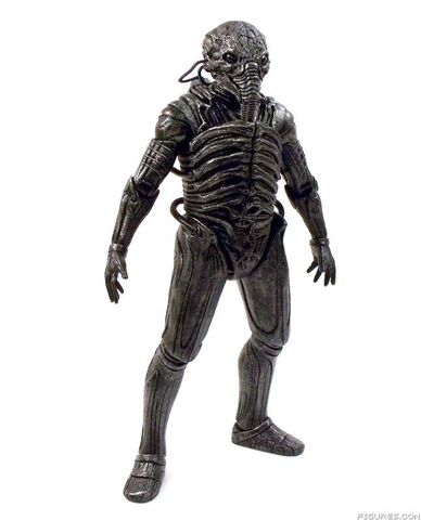 File:Neca-prometheus-series-1-set-of-2-engineer-action-figures-8.jpg