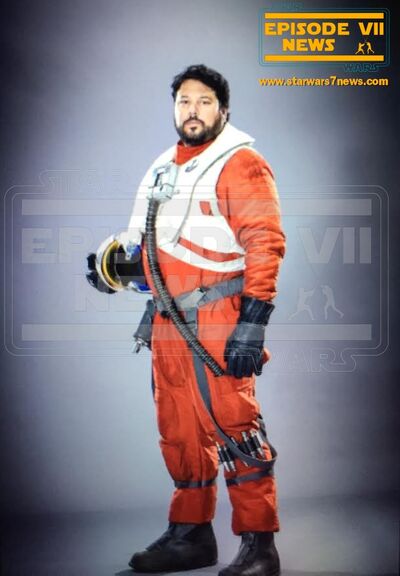 http://vignette2.wikia.nocookie.net/awakens/images/f/f6/Greg-Grunberg-Star-Wars.jpg/revision/latest/scale-to-width-down/400?cb=20150802053800