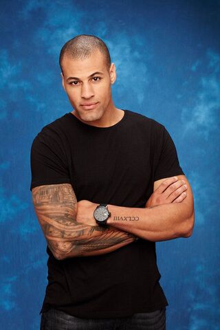 File:Grant (Bachelorette 12).jpg