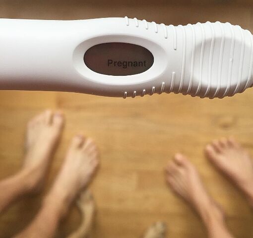 File:Ali Fedotowsky Pregnant.jpg