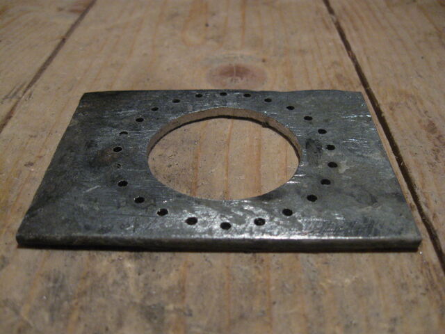 File:Making washer rim drilling template - 06.jpg
