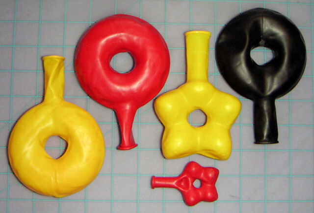 File:Geo Balloons.jpg