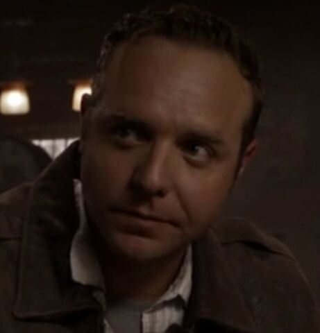 File:Sheriff Lucas Hood.jpg