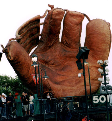 File:Old Glove.jpg