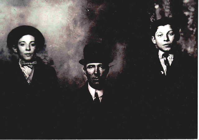 File:Hogans.jpg