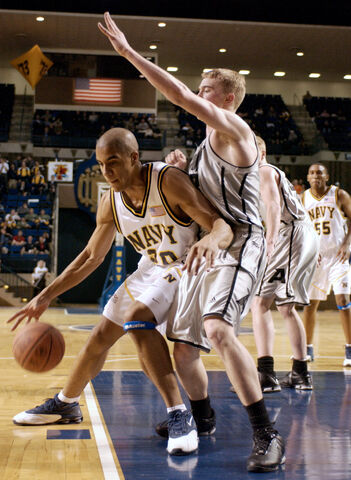 Ficheiro:Basketball game.jpg