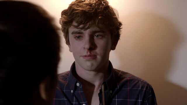 File:BatesMotel207-0217.jpeg