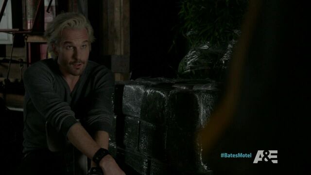 File:ShadowofaDoubtS2EP2 87.jpg
