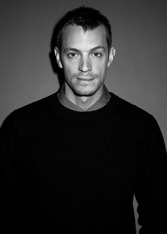 File:Joel Kinnaman.jpg