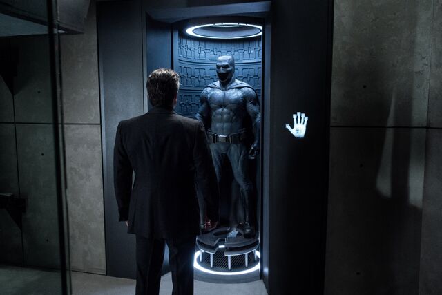 File:Bruce batsuit.jpg