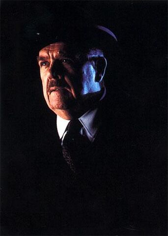 File:Gordon in Batman Forever.jpg