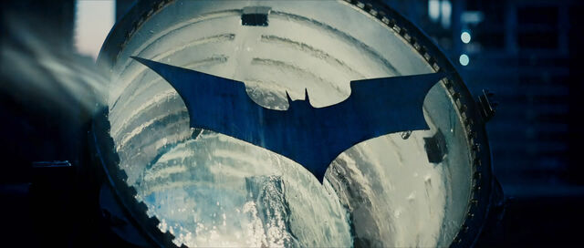 File:Nolan Batsignal-high-resolution-snapshot.jpeg