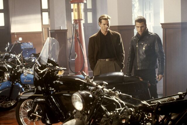 File:Bruce-wayne-and-dick-grayson.jpg
