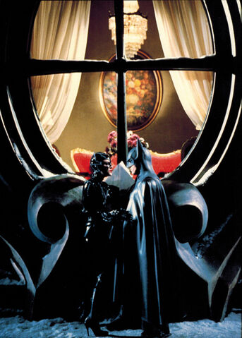 File:Batman Returns - Batman and Catwoman 2.jpg