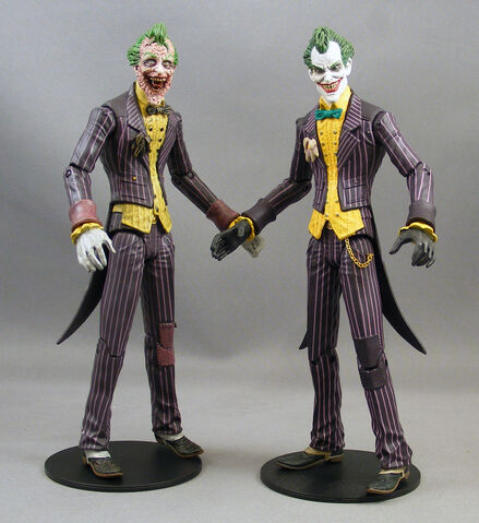 File:Arkham-city-nycc-exclusive-sickened-joker-2.jpg