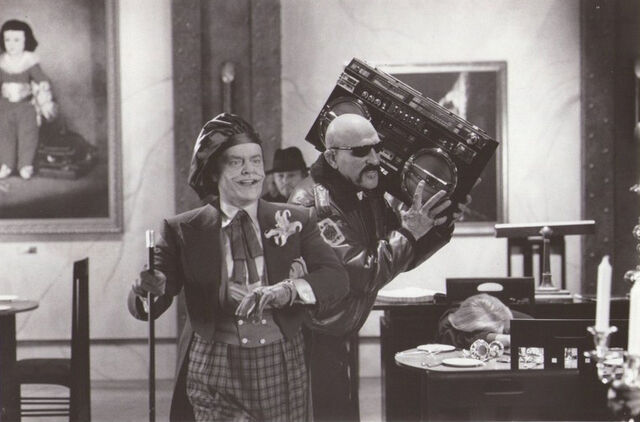 File:Batman 1989 - The Joker at the Museum.jpg