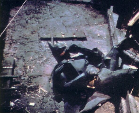 File:1989BehindtheScenes2.jpg
