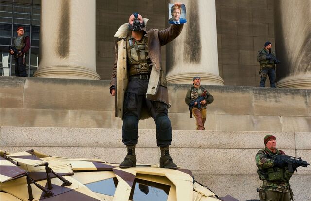 File:Dark-knight-rises-movie-image-magazine-scan-bane.jpg