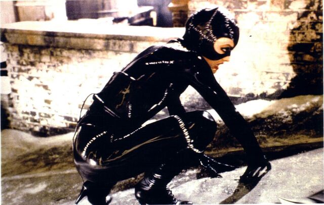 File:Pfeiffer Catwoman.jpg