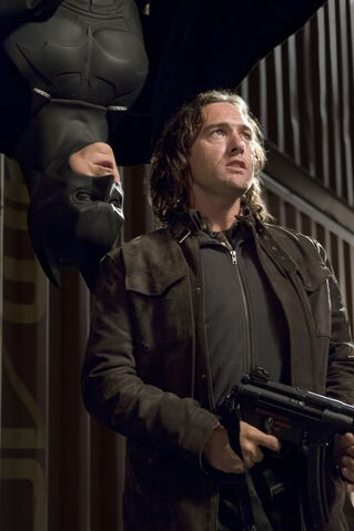 File:Batman-begins-20050526092902280.jpg