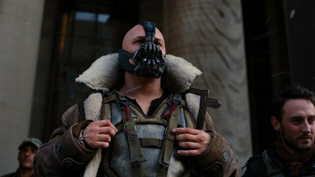 File:TheDarkKnightRises720pBluRayx264DTS-HDChinamkv2 11 57000114.jpg