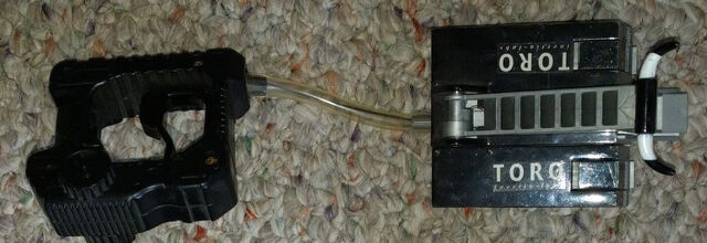 File:ToroGripNGrappler.jpg