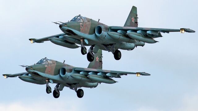 File:Sukhoi Su-25 pair.jpg