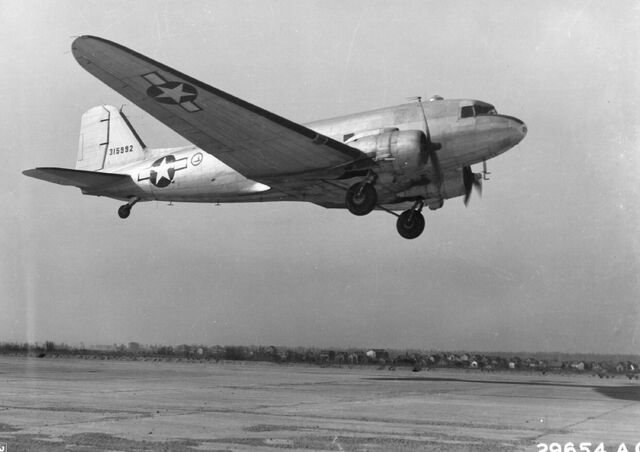 File:C-47 Black and White.jpg