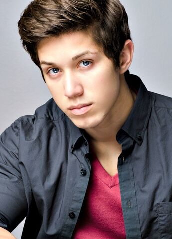 File:Brandon Larracuente1.jpg