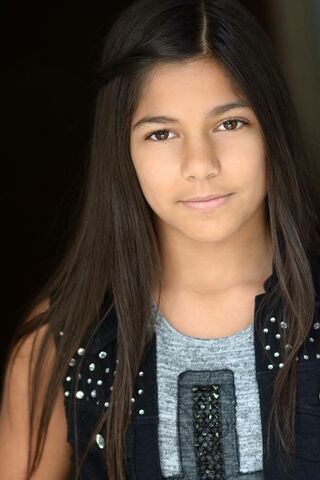 File:Yassie Hawkes2.jpg