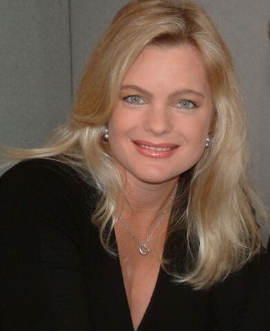 File:Erika-eleniak-.jpg