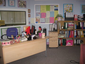 Secatery office