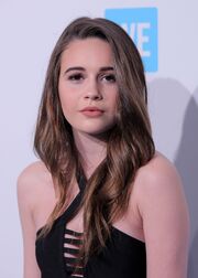 Beatrice-bea-miller-we-day-california-2016-in-inglewood-ca-7