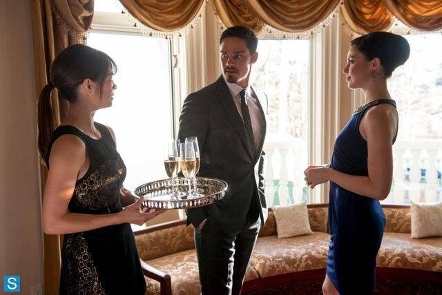File:2x10 stills3.jpg
