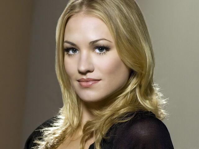 File:Yvonne-yvonne-strahovski-7364860-1600-1200.jpg