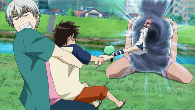 File:Ep23BeelClingsToLamia.png