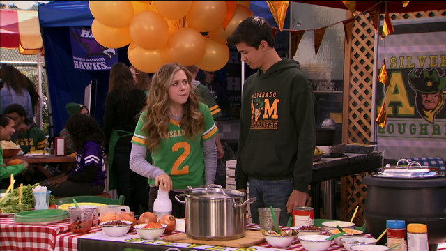File:Tailgating1.png