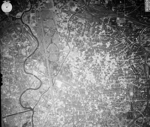 Datei:Luftbild berlin 1944 klein.jpg