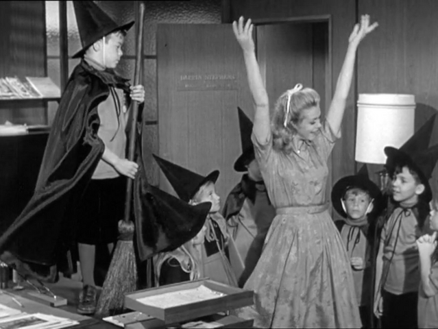 File:Bewitched1x12.png